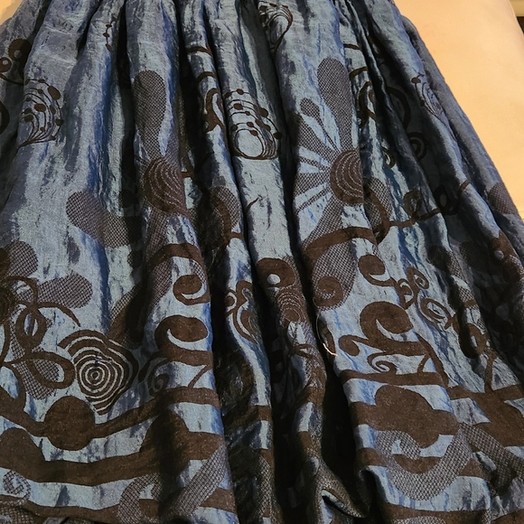 Beautiful deep blue strapless dress size 10 - Picture 2 of 2